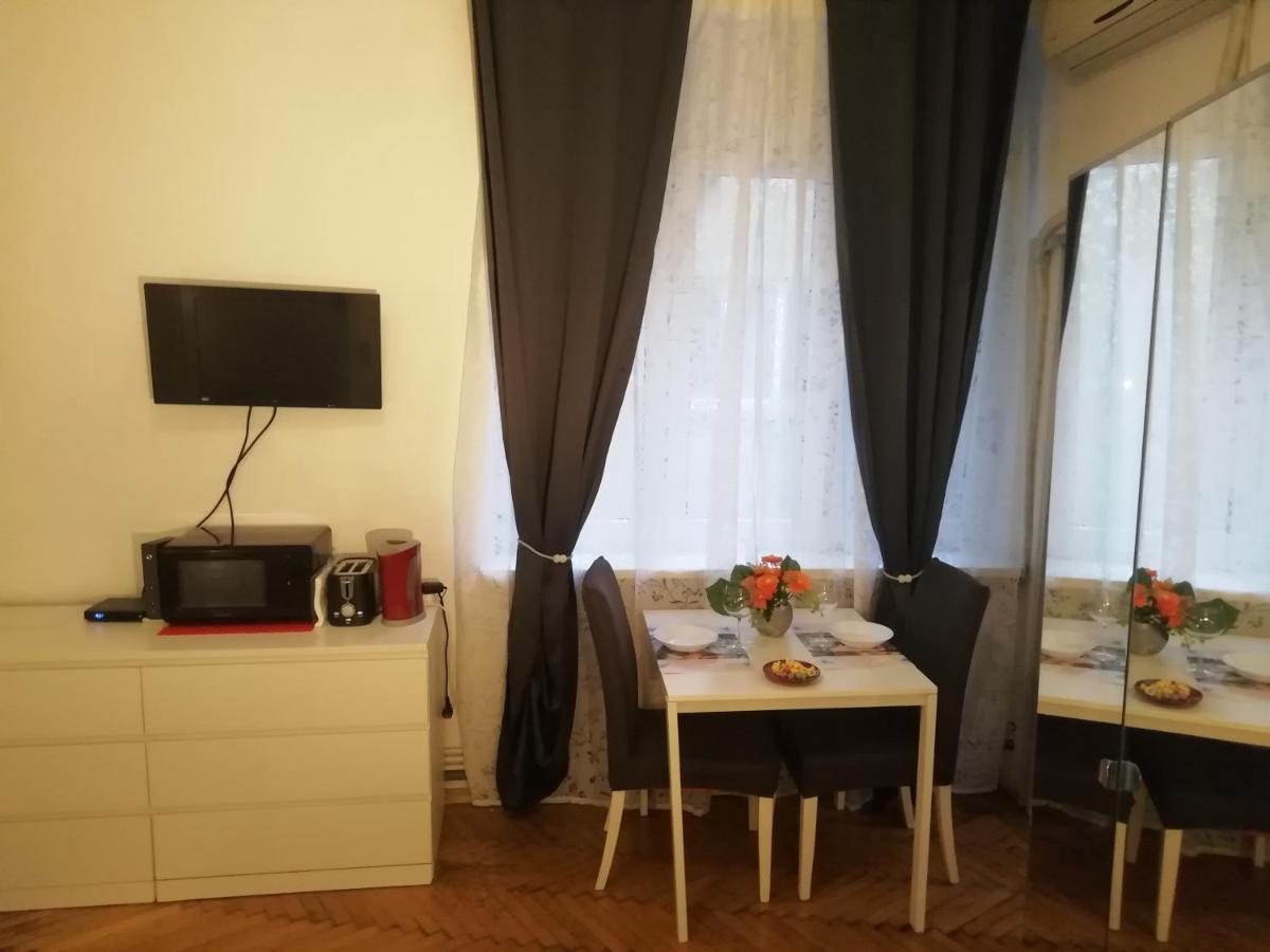 Studio Ultracentral Universitatea Bucharest Luaran gambar